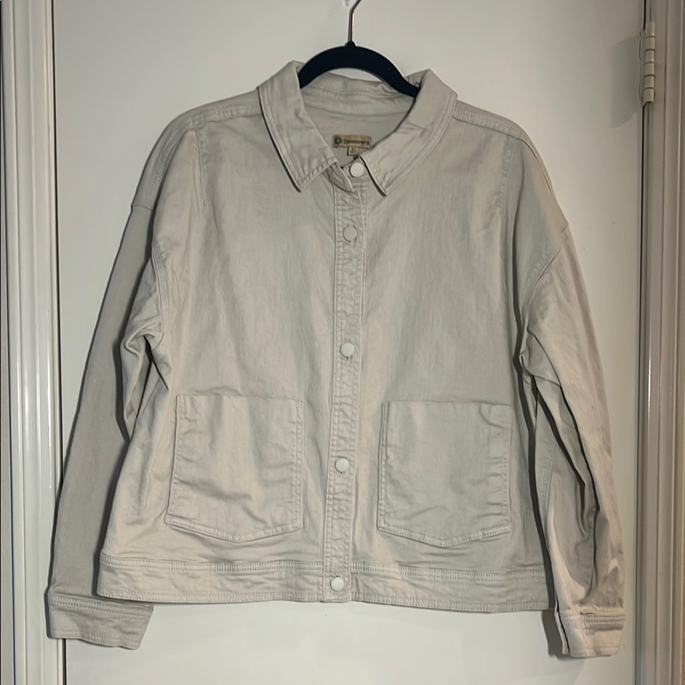 Democracy Women’s Lightweight Denim Cream Colored Jacket